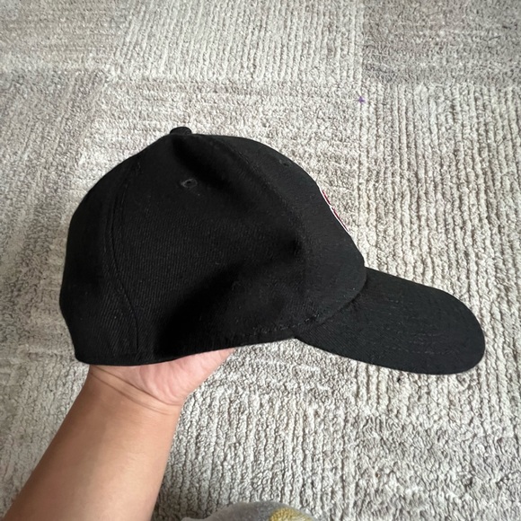 New Era Black and Red Baseball Cap - Picture 3 of 6